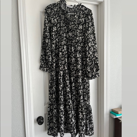 Carly Jean Los Angeles Ivy Dress - Picture 4 of 5